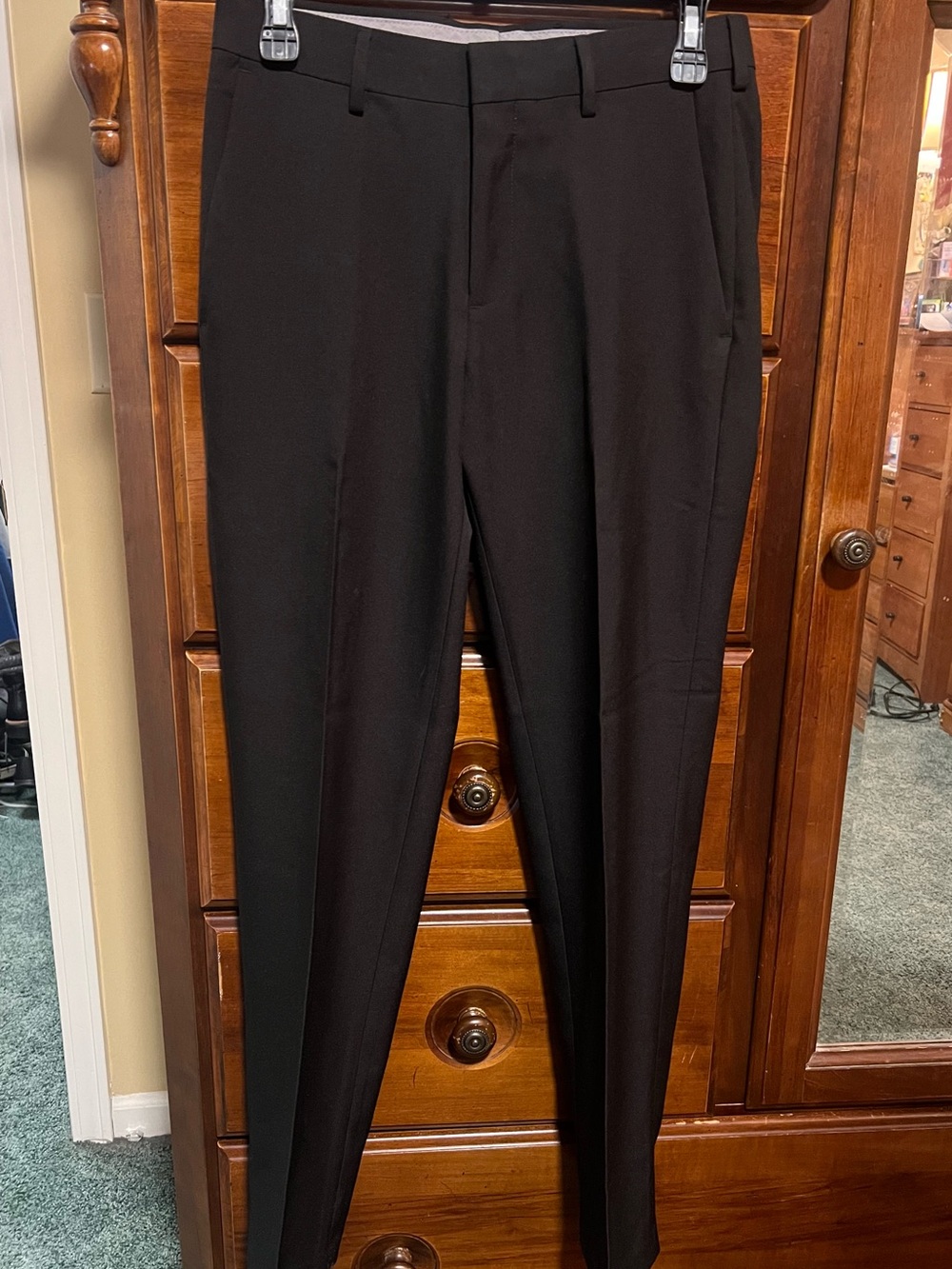 Haggar Slim Fit Black Dress Pants (28\30 inseam)